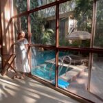 Aditi Gautam Instagram - Aaj phir jeene ki tamanna hai . . . . . . . . #reels #oldhindisongs #retro #reelitfeelit #vacay #banglore #hospitality #trending #exploremore #viral #transitionreels