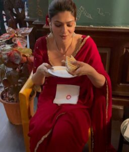 Aditi Gautam Instagram - Say hello to Sandhya! Watch #athidhi on @disneyplushstel @disneyplushotstar streaming now! Don’t forget to swipe till the end for some bts! Last one is the best!
.
.
.
.
.
.
.
.
.
#saree #redsaree #sareelover #bts #picoftheday #sareeindia #sareefashion #grwm #explore #teluguactress #athidhionhotstar