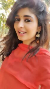 Aditi Prabhudeva Instagram - Keep smiling 😘 🐾