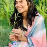 Aditi Sharma Instagram - Happyyy Saturday 🌈🦋💓 #spreadlove #believeinyourself 😇💃#love