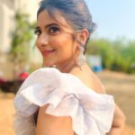 Aditi Sharma Instagram - 🦋 💃 #thursdaythoughts #gratefulheart🌈