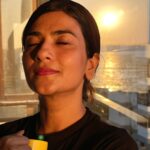 Aditi Sharma Instagram - Sunsets are God’s painting in d sky😇 also every sunset brings the promise of a new dawn🧚🏻‍♀️🌅 #sunsetlovers #nature #gratitude #subsetvibes 📸 @pavitrsaith
