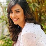 Aditi Sharma Instagram - Simplicity is the ultimate sophistication 🌈🤍 #lifeisbeautiful 😇🧿 #staystrong 🌹#thursdayvibes