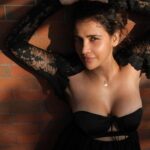 Aisha Sharma Instagram - Turning on my mojo full blast. @forloveandlemons #weekend #helloweekend #fridayvibes #friday