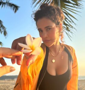 Aisha Sharma Instagram - Go easy on your mind, body and spirit. 🫶🏾🏝️ #nofilterneeded #nofilter #goa #goadiaries