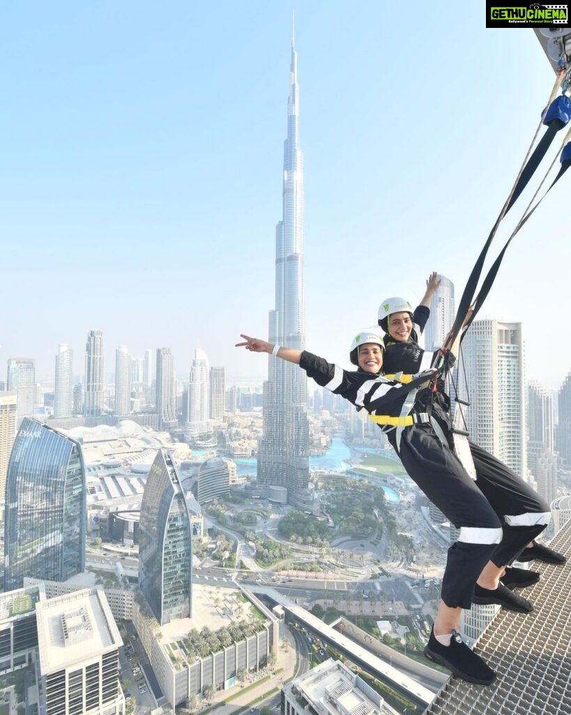 Aisha Sharma Instagram - Living on the edge is risky but there’s no fun living on the ground. Exhilarating experience with my fav human @nehasharmaofficial #dubai #adventure #lifeontheedge #travel #aishatravels #travelgram #sharmasisters #travelgoals #dubai Sky Views Observatory