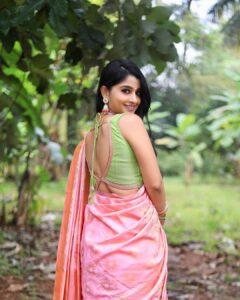 Aishani Shetty Instagram - 💕 #nofilter MUA @glitterglowbynandini Blouse by @studiobellodesign 📷 @yogi_0708