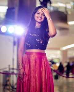 Aishani Shetty Instagram - All about last evening 💕

📷 @shivs_snap 

@hondisibareyirimovie promotions 🎬