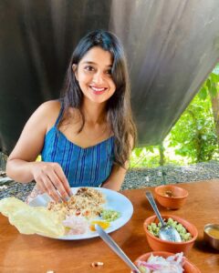 Aishani Shetty Instagram - Warm and wholesome 🤍💙