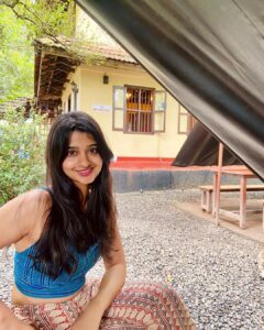 Aishani Shetty Instagram - Warm and wholesome 🤍💙