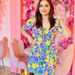 Aishwarya Devan Instagram - Find me in the garden 🌸 . #aboutyesterday #outnabout #dubai #blooming #fashiongram @saya.brasserie Saya Caffe Wasl 51