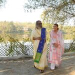 Aishwarya R. Dhanush Instagram – ‪All about yesterday n today was sheer spiritual ways n family’s grace 🙏🏼✨blessings of shiva #annamalaiyaar in abundance while my periyappa turning 80 n my cousin turned 60! #peace #love #family #guru #god 💙✨‬