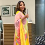 Aishwarya R. Dhanush Instagram - Dress up ..look up ..show up..after a day of work ..worth it ! Thank you @apple #timcook sir and #shvetha for making me dress up and come for this awesome opening ! Of course always a pleasure being around you @arrahman sir ! (Will never miss a photo op with you ) #eveningtoremember