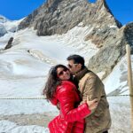 Aishwarya Sharma Bhatt Instagram - Love in the Air ❤️ #interlaken @myswitzerlandin @interlaken @jungfraujochtopofeurope #aishwaryasharma #neilbhatt #switzerland #ineedswitzerland #interlaken #jungfrauregion #neilkiaish #honeymoon