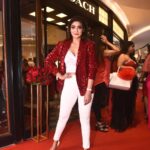 Akshara Reddy Instagram - Coach Exclusive preview of Spring / Summer collection.. Mau: @contourbynaveena Hair: @mani_stylist_ Wardrobe: @_.rubeenavogueofficial._ @rubyafroz80 #Akshara #aksharareddy #aksharabiggboss #bigbosss5tamil #biggbosstamil #guggu #guggupapa #fashion #model #coach