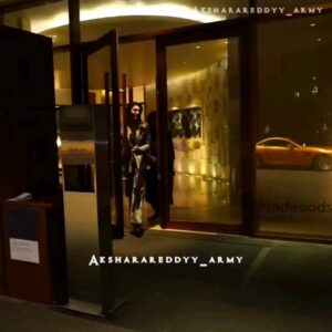 Akshara Reddy Instagram - #Repost
Night drive with @behindwoodsofficial 
Makeup  @najilasyed_mua
Hair  @priyazdreammakeover 
Accessories: @fineshinejewels
Designer @_.rubeenavogueofficial._ 
@rubyafroz80