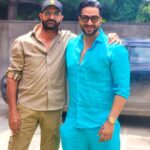 Aly Goni Instagram - Kashmirrr dump lelo guysss 🥸