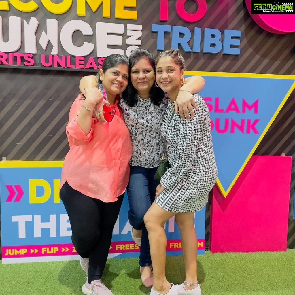 Amrapali Gupta Instagram - Besties @natureslovein #friendship #friends #kids #love #bounce