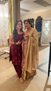 Anisha Hinduja Instagram - Jaldi packup ki khushi ✨
.
.
.
.
.
#masti #love #bts #kundalibhagya #kavyaluthra #rakhiluthra #pagalpanti  #zindagi #instagood #reels  #instagood #insta #trending #trendingreels