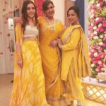 Anisha Hinduja Instagram - Krishna janmashtami on set #❤️ #kundalibhagya #festive #mood #celebration #dress #instagood #bonding #happiness #gratitude #🙏