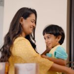 Anita Hassanandani Instagram - Milk! It’s truly a word of contention in our house. 🫣Now that Aaravv has started going to school, i want to ensure he drinks his glass of milk every morning. But it’s not an easy task to get kids to drink plain milk and adding a milk mix means so much refined sugar. 🙄 I’d been looking for a milk mix that’s tasty enough to get him to finish his glass but also nutritious and clean, which means NO refined sugar! The Slurrp Farm Magic Mix has been such a great discovery because it’s made with Jowar 🌾 Oats 🌾 And jaggery 😋 Which means wholesome nutrition, without any junk! Our school mornings have turned a whole lot smoother, (just like the magic milk mix)! 💛 Order your little one’s favourite flavour today from Slurrp Farm website. #SlurrpFarm #ZeroJunk #MilkMix #NoRefinedSugar #MadeByTwoMothers #HonestYummyness #ad