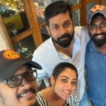 Anjali Rao Instagram - Extended Family 💜 #viralvideos #fyp #viralpost #beauty #kerala #picoftheday #dance #art #cute #mumbai #hyderabad #chennai #funny #onlineshopping #foryoupage #comment #fashionblogger #youtube #meme #trendy #nature #followme #lifestyle #tamil #life #photoshoot #reelsinstagram #new #motivation Hakuna Matata Restocafe