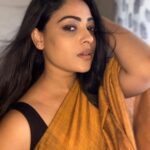 Anjali Rao Instagram - Vibes of positivity ✨ #postoftheday #shotoniphone #pic #post #pose #photography #click #positivevibes #vibes #slaying #saree #styleblogger #fashion #instafashion #goodhairday #black #yellow #ethnicwear #indowestern #instaphoto #instagood #instalike #instagram