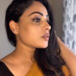 Anjali Rao Instagram - Vibes of positivity ✨ #postoftheday #shotoniphone #pic #post #pose #photography #click #positivevibes #vibes #slaying #saree #styleblogger #fashion #instafashion #goodhairday #black #yellow #ethnicwear #indowestern #instaphoto #instagood #instalike #instagram