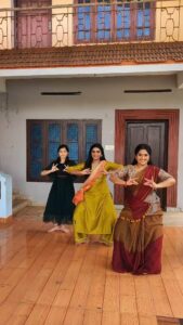 Anju Aravind Instagram - Classical dance from location #Actress #dance