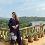 Anjum Fakih Instagram - The city makes me look beautiful… #udaipurdiaries #dulhewale #mereyaarkishaadihai Wearing @kanikavermaofficial ❤️ Udaipur, Rajasthan