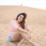 Anjum Fakih Instagram - #restingbeachface #anjumfakih 📸 @shadank_photography