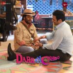 Ankita Bhargava Patel Instagram - Working Stills From Our Set …. #darranchhoo Releasing on 13th October in Cinemas near you ! @karan9198 @ankzbhargava @actormanojjoshi @saanandverma @smiritikalra5 @ashutosh_ramnarayan @titiksha.shri @sanjaysankla @kiranbhargava58 @abhaybhargava55 @bharat_ratan @amitdolawat @nakash_aziz @diikshanagpal @sureshbeesaveni @amjadnadeemaamir @rahialaukik @anusoru @_1973 @rajeshmanthan99 @geetsagarofficial @anamik25 @tantiabani prasenjitlyton @zeemusiccompany @markmoviesofficial @mellowmellow @nadeemkhan22 @aamirkhan2916 @ravinderchoudhry6 @nakash_aziz @rahialaukik @thealamgirkhan @neerajshridharofficial @soapboxprelations @sinhavantika