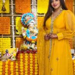 Antara Biswas Instagram - Ganpati Bappa Morya 🙏…. #happyganeshchaturthi Beautiful 🤩 Outfit by my Dear @rashmi_aaryaa ….