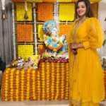 Antara Biswas Instagram - Ganpati Bappa Morya 🙏…. #happyganeshchaturthi Beautiful 🤩 Outfit by my Dear @rashmi_aaryaa ….