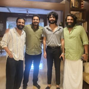 Antony Varghese Instagram - RDX ലെ യഥാർത്ഥ ഹീറോ.... നഹാസ് 🔥. ഞങ്ങളെ മൂന്ന് പേരെ വച്ചു മികച്ച സിനിമ ഒരുക്കിയതിനു,പ്രേക്ഷകർ ഞങ്ങളുടെ കഥാപാത്രത്തെ കുറിച്ച് നല്ലത് പറയുന്നതിന് നന്ദി നഹാസ് ബ്രോ നന്ദി......
പിന്നെ നഹാസ് പറഞ്ഞപോലെ ഞാൻ ഇന്നലെ കാറിന്റെ കാര്യം പറഞ്ഞിട്ടുണ്ട് അത് നഹാസിന്റെ പ്ലാൻ ആണെന്ന് ഞാൻ ആയിട്ട് ആരോടും പറയുന്നില്ല 😁😜