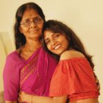 Anupama Gowda Instagram - Belated ಹುಟ್ಟು ಹಬ್ಬ ಅಮ್ಮ♥️ Happy ಹುಟ್ಟು ಹಬ್ಬ ತಂಗ್ಯಮ್ಮ♥️ @tejaswini__anandkumar25 Wishing you both life time happiness Love Love only Love to you both 💕 Bangalore, India