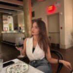 Anushka Sen Instagram - 21st birthday dinner 🤍🥳💕 SONA