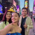 Anushka Sen Instagram - Around the world with my two most favourite people in the world. I love you both so much! We have traveled almost 15 countries together! And here’s to travelling the whole world together #senfamily USA