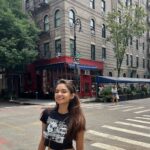 Anushka Sen Instagram - 21 🧿 spending my birthday walking on the streets of New York, with my 2 favourite people in the world; my mum and dad, eating different cuisines, exploring places,and simply enjoying life! Thanks for all the love and wishes, here’s to another amazing year full of joy and surprises 🥳🫂💕 New York City