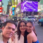 Anushka Sen Instagram - NEW YORK BABY 🇺🇸🥹💕 . . Wearing @fashionnova #sen21 New York Times Square