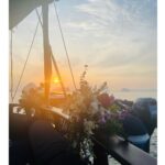 Anusmriti Sarkar Instagram - Chilling with the magical sunset 💕🧿🧿 #yacht #sunset #blue #sky #nature #love #flowers #holiday #vibes #yachtlife #holiday #chilling #as #anusmriti #anusmritisarkar #krabi #thailand Krabi, Thailand