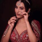 Anusmriti Sarkar Instagram - Shoot mode ✨🧿🧿 Make up - @shradhatrikha Styled by - @stylebyaaash Outfit - @asopalav | @saree.com_by_asopalav Real Jadau Polki jewellery- @mehrise_by_mehrgurnani Hair by - @farah_kadkotra Clicks by- @eulleshutterbug #jewelry #lehenga #red #instagood #beautiful #saturday #weekend #love #as #anusmriti #anusmritisarkar