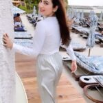 Anusmriti Sarkar Instagram - Mera dil yeh …. ✨🧿🧿 #reels #reelsvideo #trending #song #beautiful #view #nammosdubai #white #dior #instagood #instamood #as #anusmriti #anusmritisarkar #dubai #reelkarofeelkaro