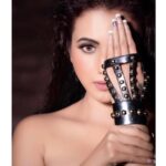 Anusmriti Sarkar Instagram - It’s in the eyes , always the eyes ✨🧿🧿 #picoftheday #closeup #shoot #picture #wednesday #eyes #pic #love #as #anusmriti #anusmritisarkar