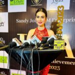 Anusmriti Sarkar Instagram - Award ✨🧿🧿 #award #iia #gratitude #blessed #event #awardfunction #as #anusmriti #anusmritisarkar #october Sahara Star