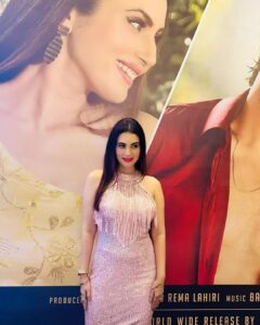 Anusmriti Sarkar Instagram - At the promotions of our movie “Hum Tumhein Chahte hain “ ✨🧿🧿

#media #event #bollywood #movie #blessed #grateful #as #anusmriti #anusmritisarkar #thursday #september