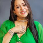 Aparajita Auddy Instagram - Beauty is power; a smile is its sword
