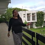 Aparajita Auddy Instagram - স্মৃতিরা গেছে পরবাস  কথারা হয়েছে নিঝুম, এ বুকে তবু বারোমাস   ভালোবাসারই মরশুম
