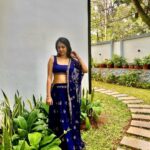Aparna Vinod Instagram - 🌼 ʜᴀᴘᴘʏ ᴏɴᴀᴍ 🌴 #onam #onasamsakal #kerala #home #malayali #family #athapoo #pookalam #onamcelebration #happytimes Home