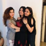 Archana Shastry Instagram - Happy birthday to this crazy vibrant neha @nehaamishra ❤️ #tonewbeginnings How much I miss chilling with u girls ..... hoping to seeing u soon girlies ✨